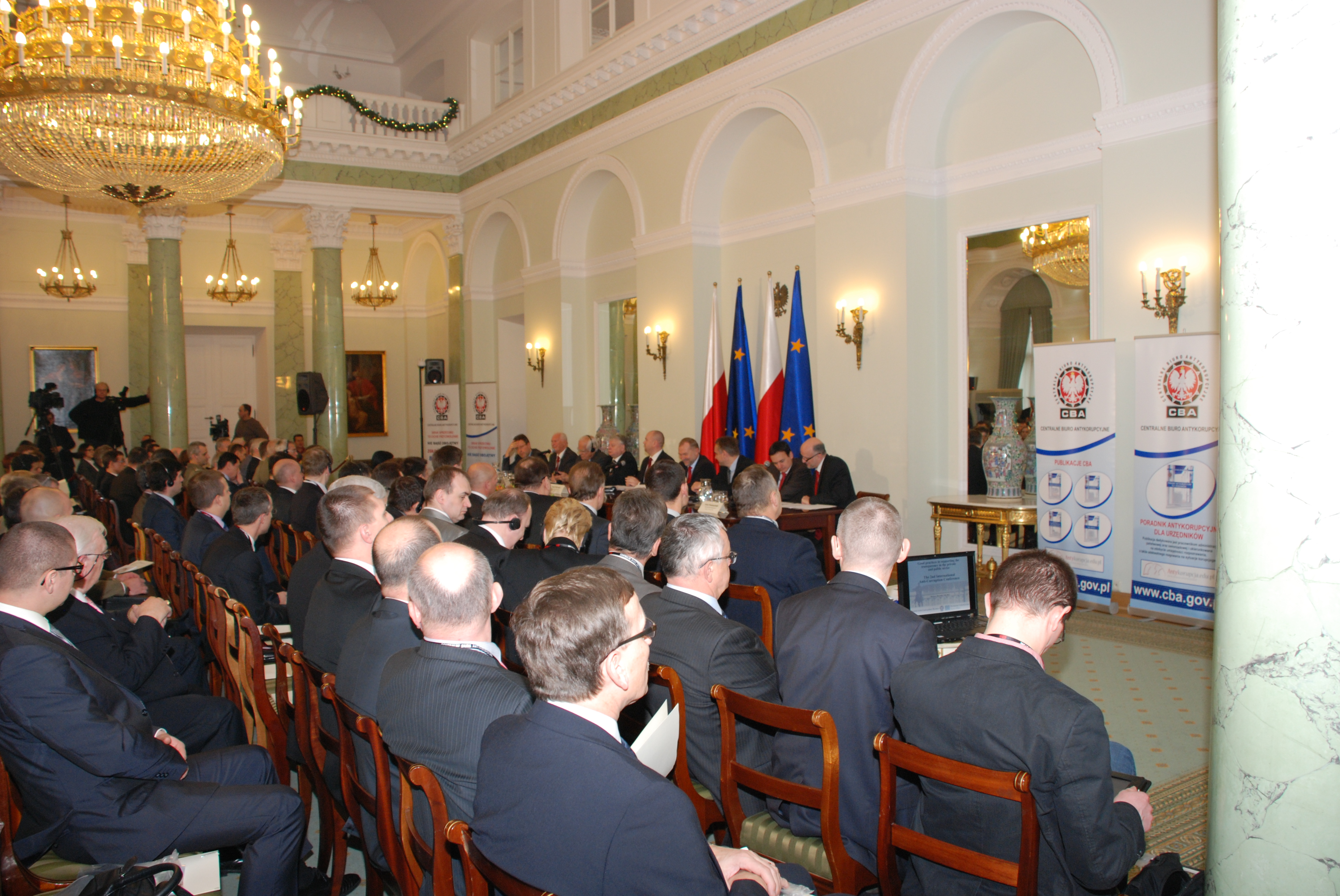 Na zdjeciu uczestnicy konferncji w Sali Kolumnowej Pałacu Prezydenckiego