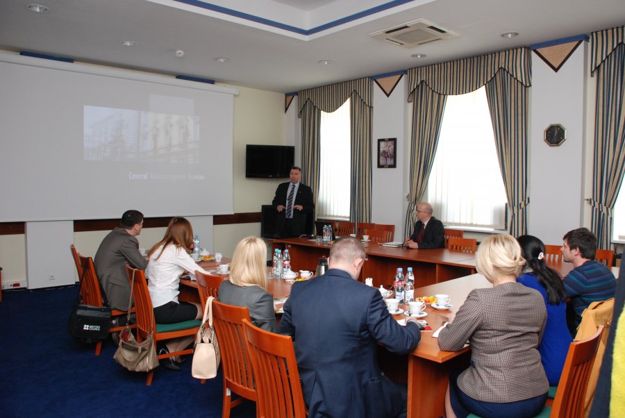 Na zdjęciu przedstawiciel CBA podczas spotkania z delegacją z Mołdowy