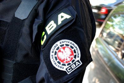Wzięli 250 tysięcy zł łapówki, wpadli na gorącym uczynku