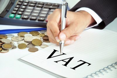 Dokument z napisem VAT