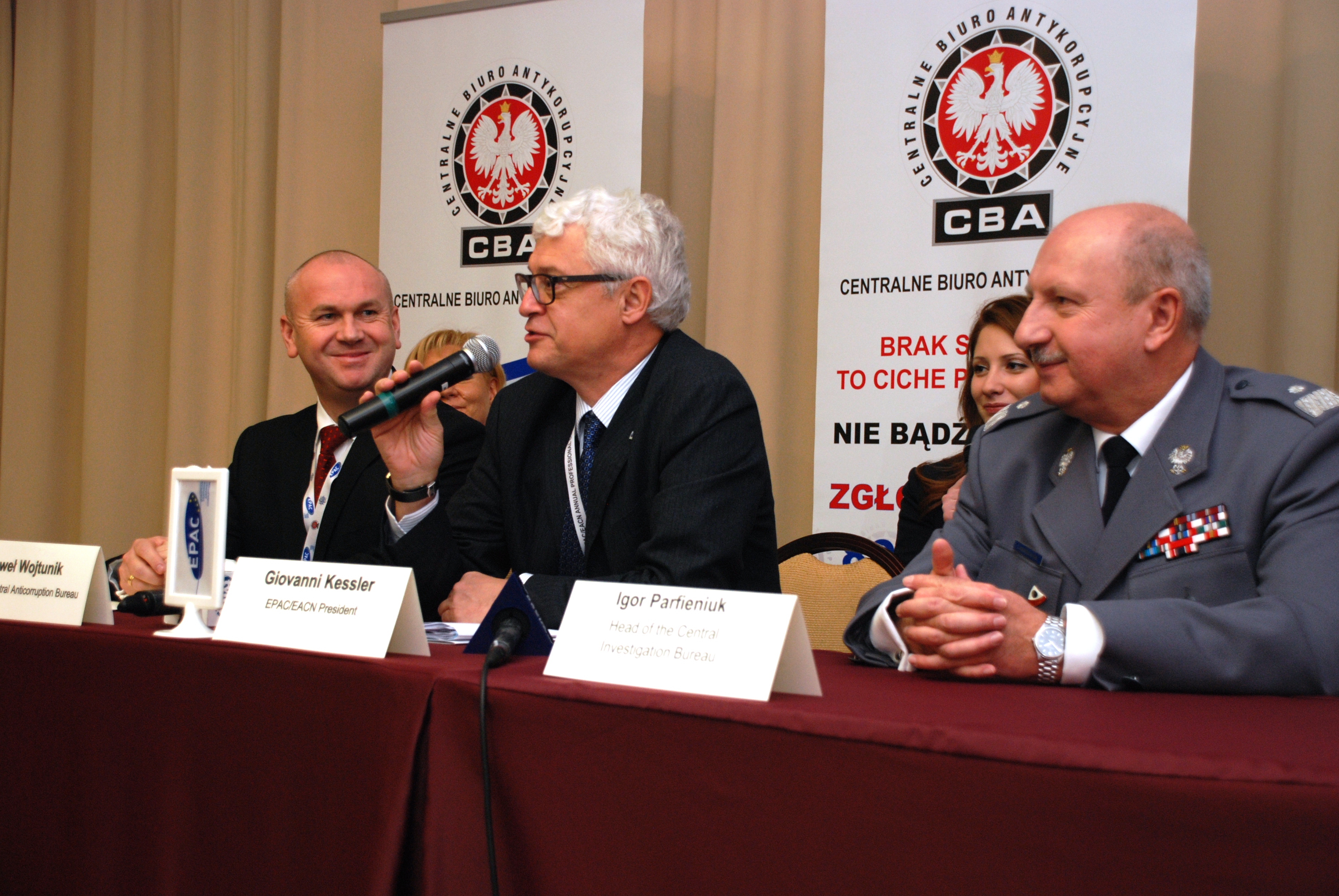 On the picture representatives EPAC, CBA and Polish Police 