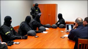Former director of TVP Olsztyn (Polish TV) and a businessman detained